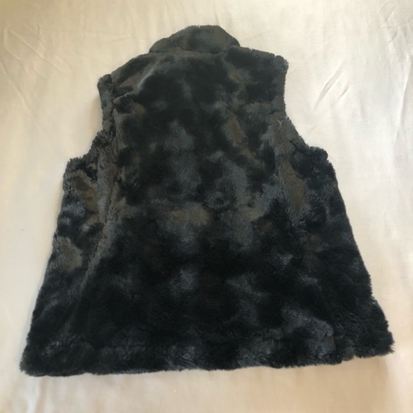 Nicole Miller Women’s Reversible Puffer Faux Fur Black Vest Size Medium - Picture 7 of 8